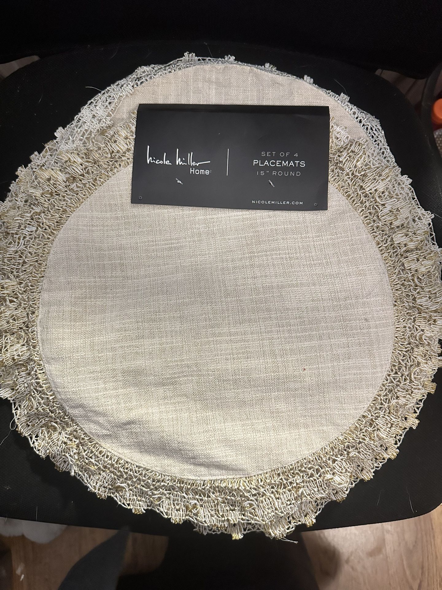 14 Total 15” Round Nicole Miller Placemats for Sale in Pinellas Park
