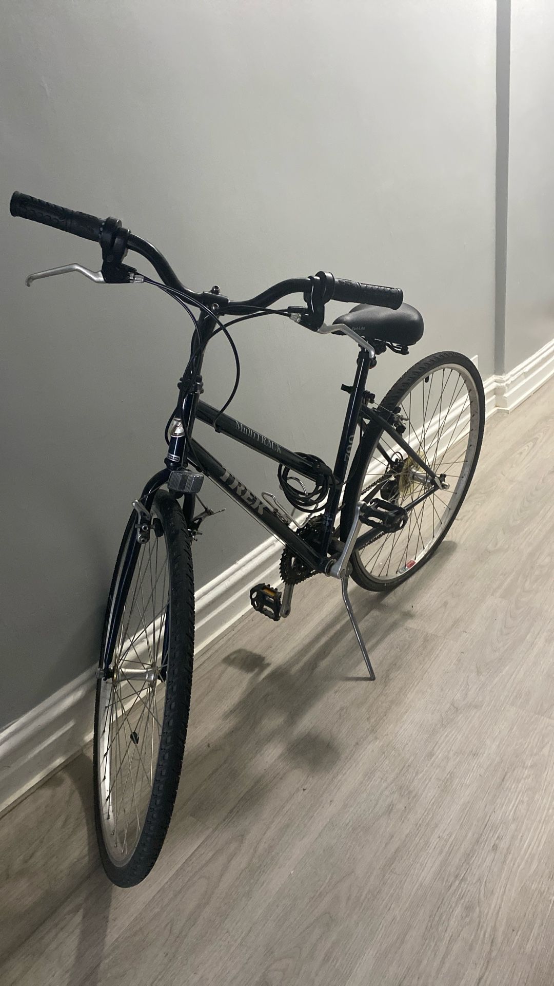 TREK Multitrack Bike
