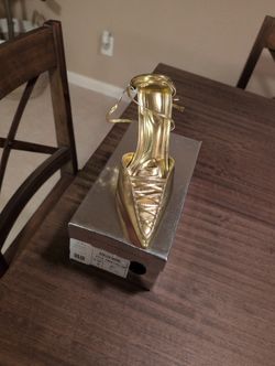 Brand New Azalea Wang Yellow Gold Heels