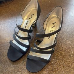  6 Pairs Women’s Black Dress Shoes – Size 7.5 – $10 for All