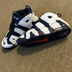 Boys Nike Air in Excellent Condition