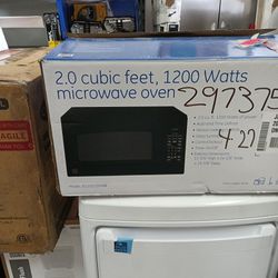 Microwave. Counter Top By GE New $139
