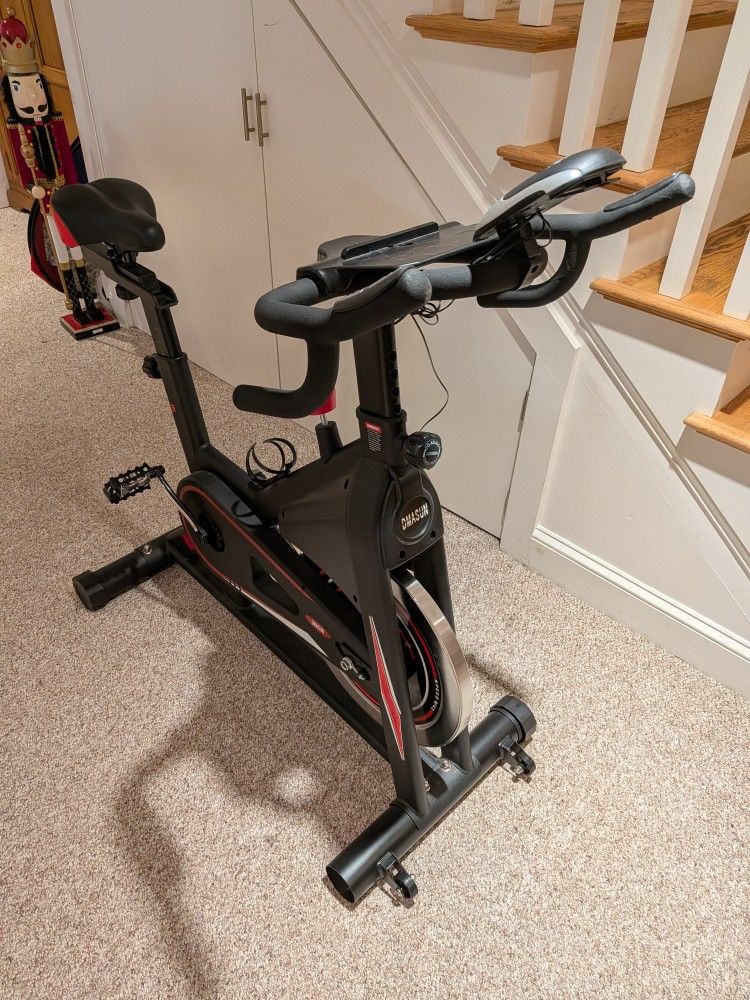 Exercise bike 350lbs, Like New