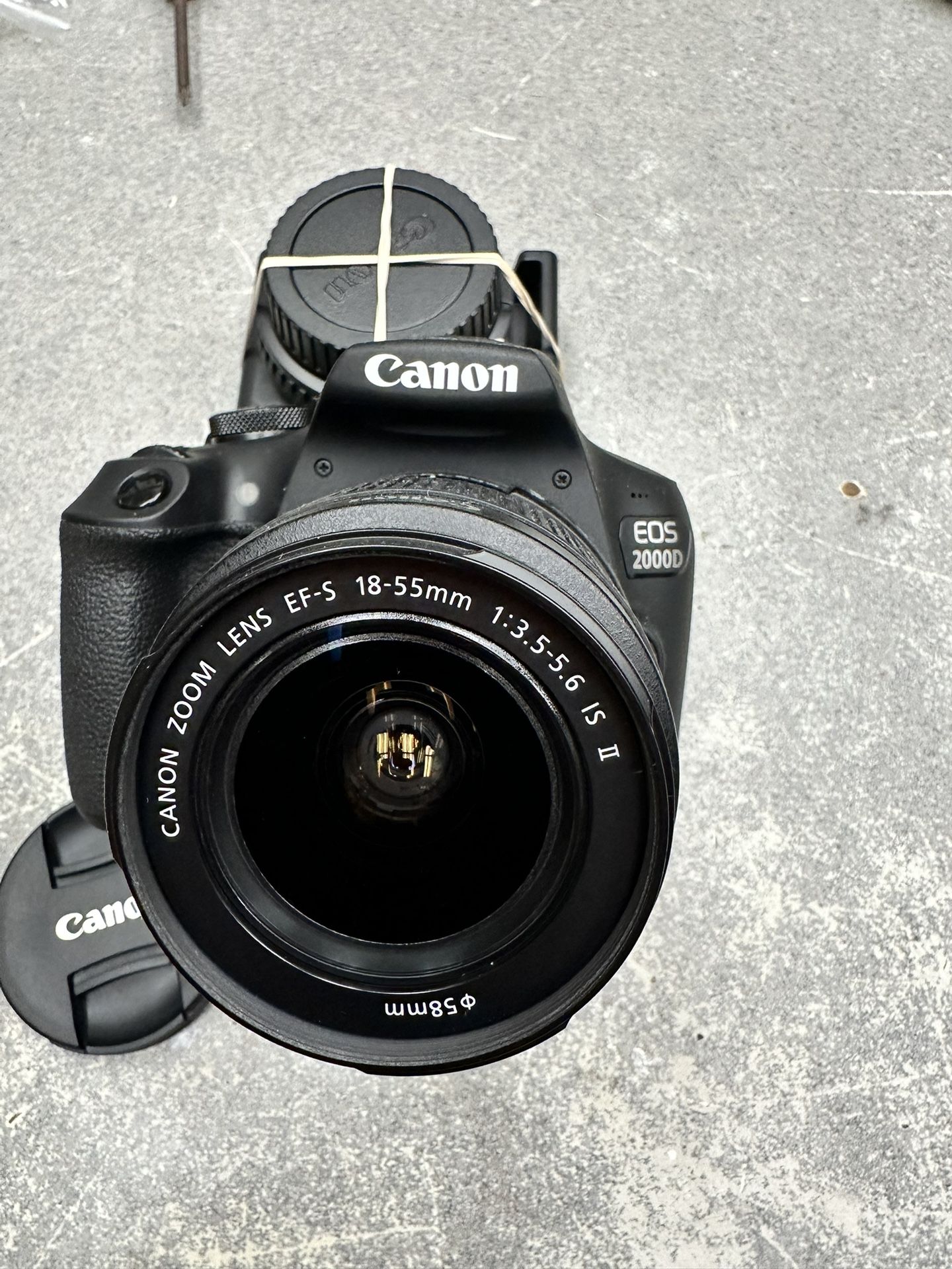 Canon EOS 2000D - Appareil Photo Reflex Numérique - 24,1 MP - Wi-Fi - Occasion