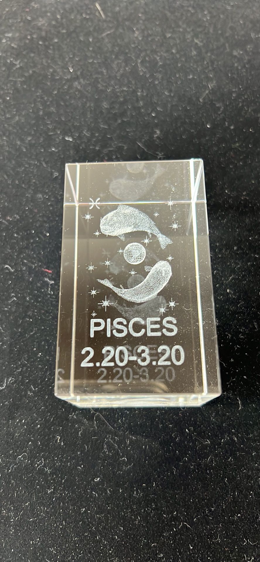 Pisces 3D Laser Engraved Etched Crystal Glass Cube Paperweight