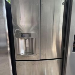 GE Refrigerator 