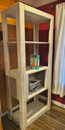 Bookshelf
