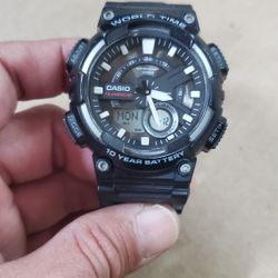 Casio Mens Black Analog & Digital WR 100M Watch. Good Working.