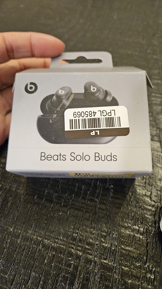 Beats Solo Buds