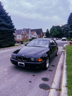 2000 BMW 528i
