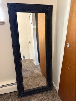 FULL BODY MIRROR