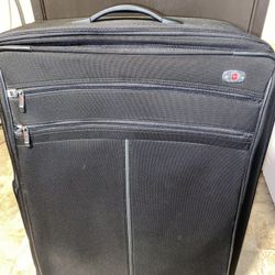 Swiss Gear Oversized Travel Luggage Bag