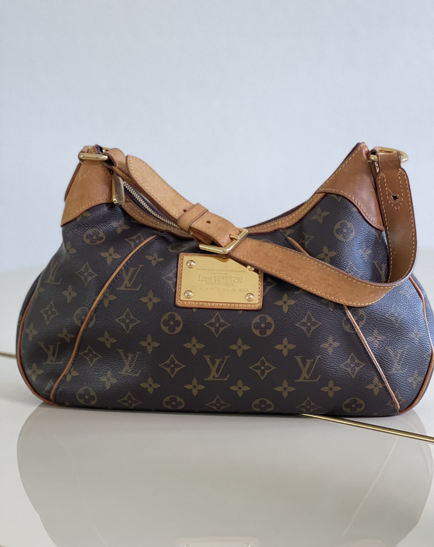 Louis Vuitton Monogram Thames