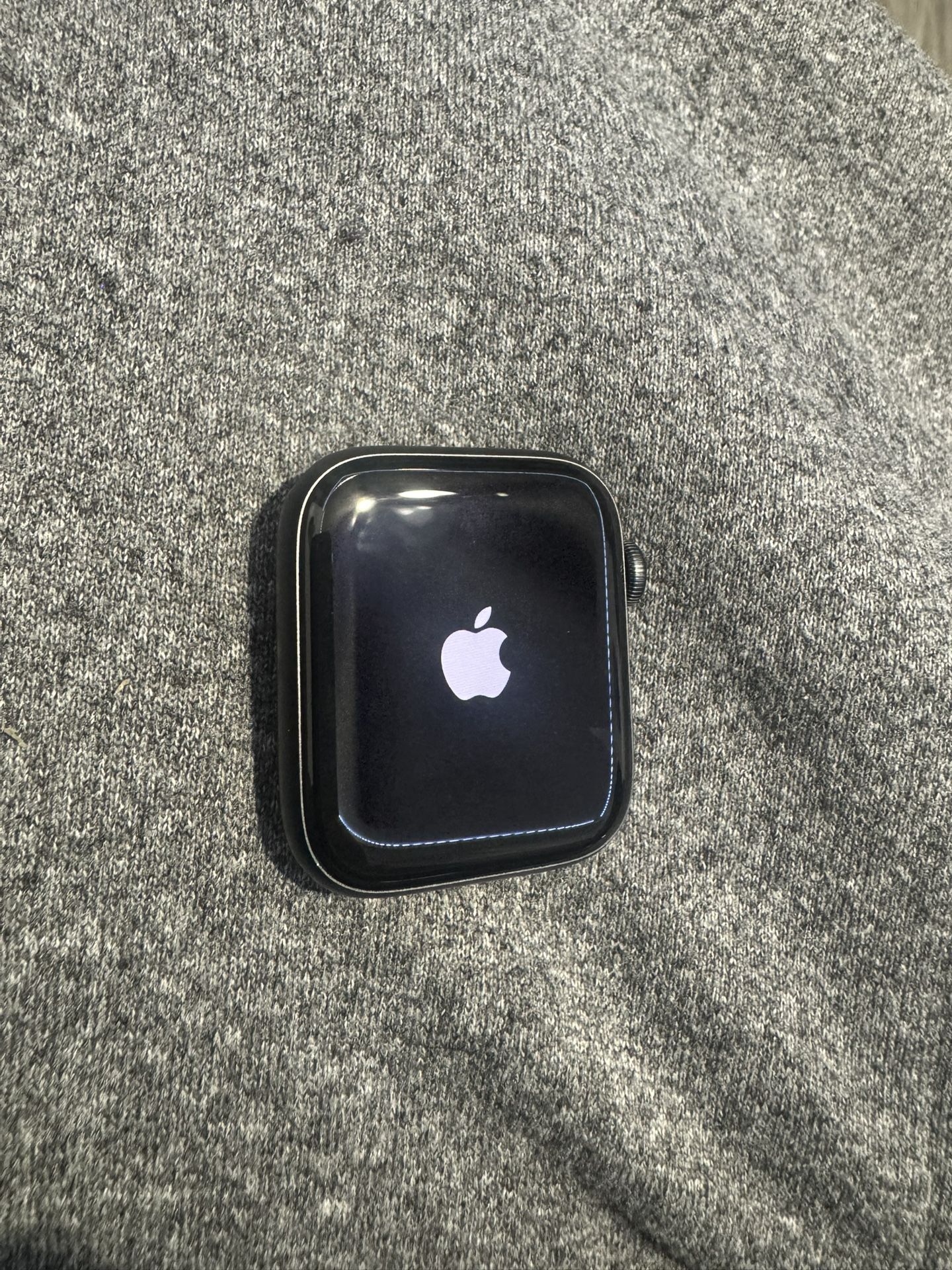 Apple Watch series 6 44 MM