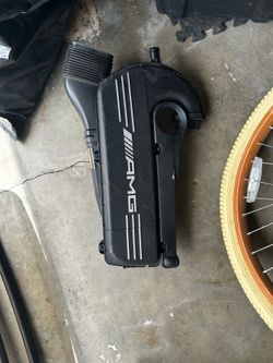 4.0 L V8 biturbo Mercedes Benz air intake housing