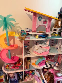 LOL Dollhouse
