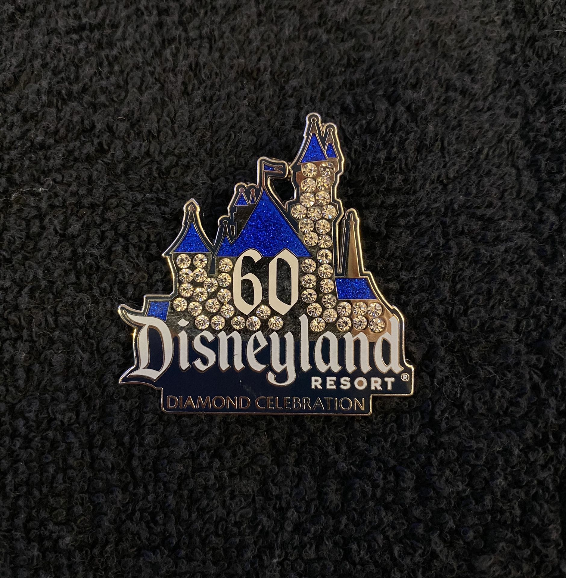 Disney Pin #205, Disneyland Resort, 60th Anniversary, Diamond Celebration Castle