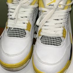 Jordan 4 vivid sulfur