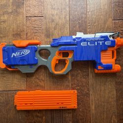 Nerf Elite Gun & 1 Magazine 