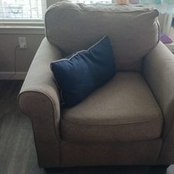 Queen Sleeper Sofa And Chair. 