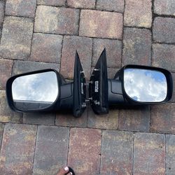 16-20 Nissan Titan Mirrors