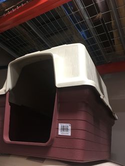27" X 22" X 20 DOG HOUSE MEDIUM