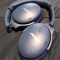 Bose-quitecomfort Ultra Wireless Noise Cancelling Over Headphones Limited Edition Lunar Blue Color 