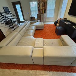 Modani Sectional Sofa