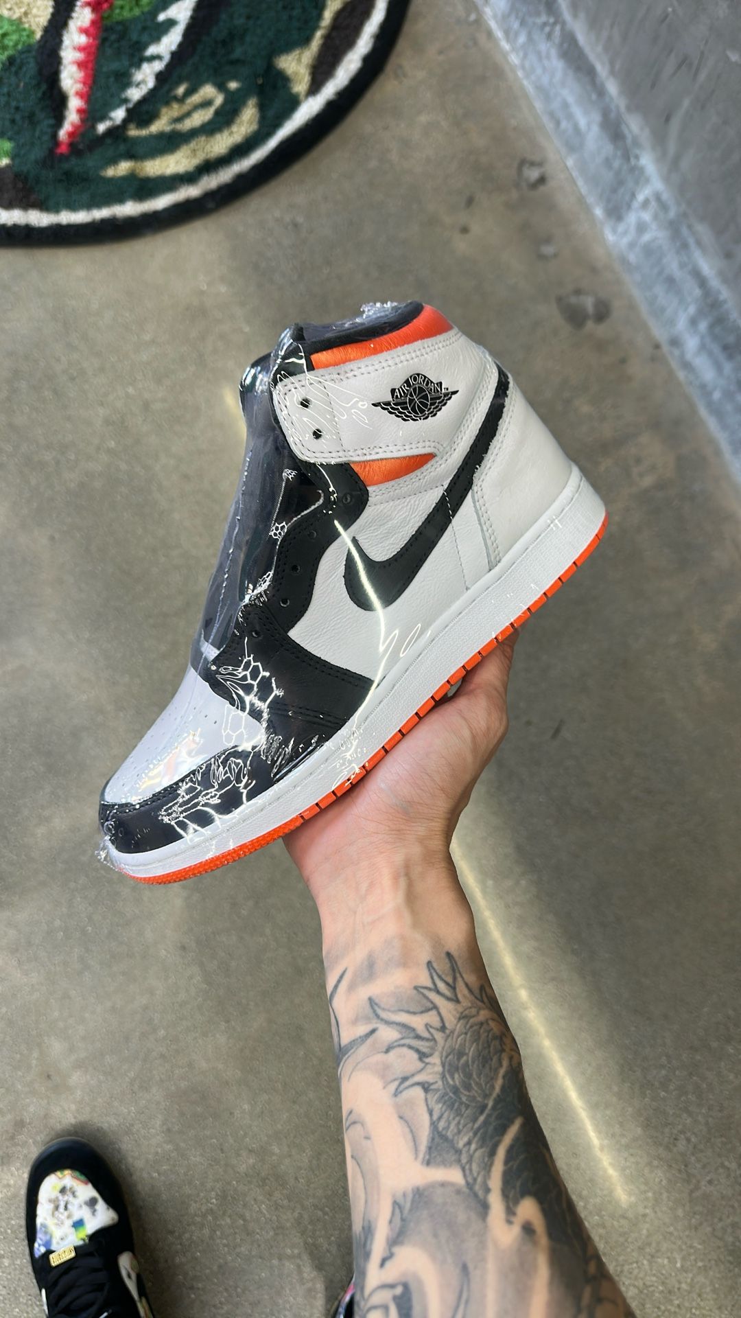 Jordan 1 Electro Orange GS