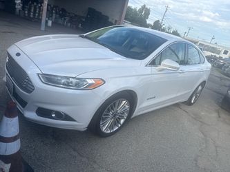 Fusion Hybrid SE