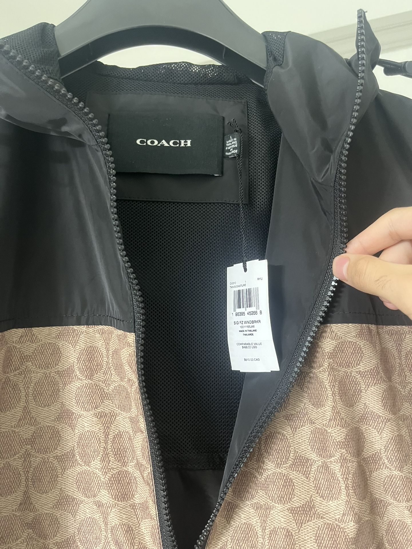 Coach Windbreaker Size L (SoldOutSize)