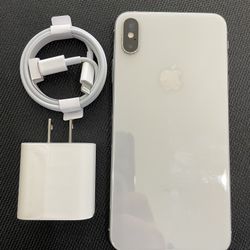 Factory Unlocked Apple iPhone XS Max 64gb, sold with warranty 