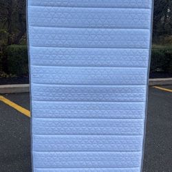 Helix Midnight Medium Hybrid Mattress TWIN