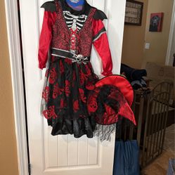 Girls  Pirate Costume with Lacy Hat