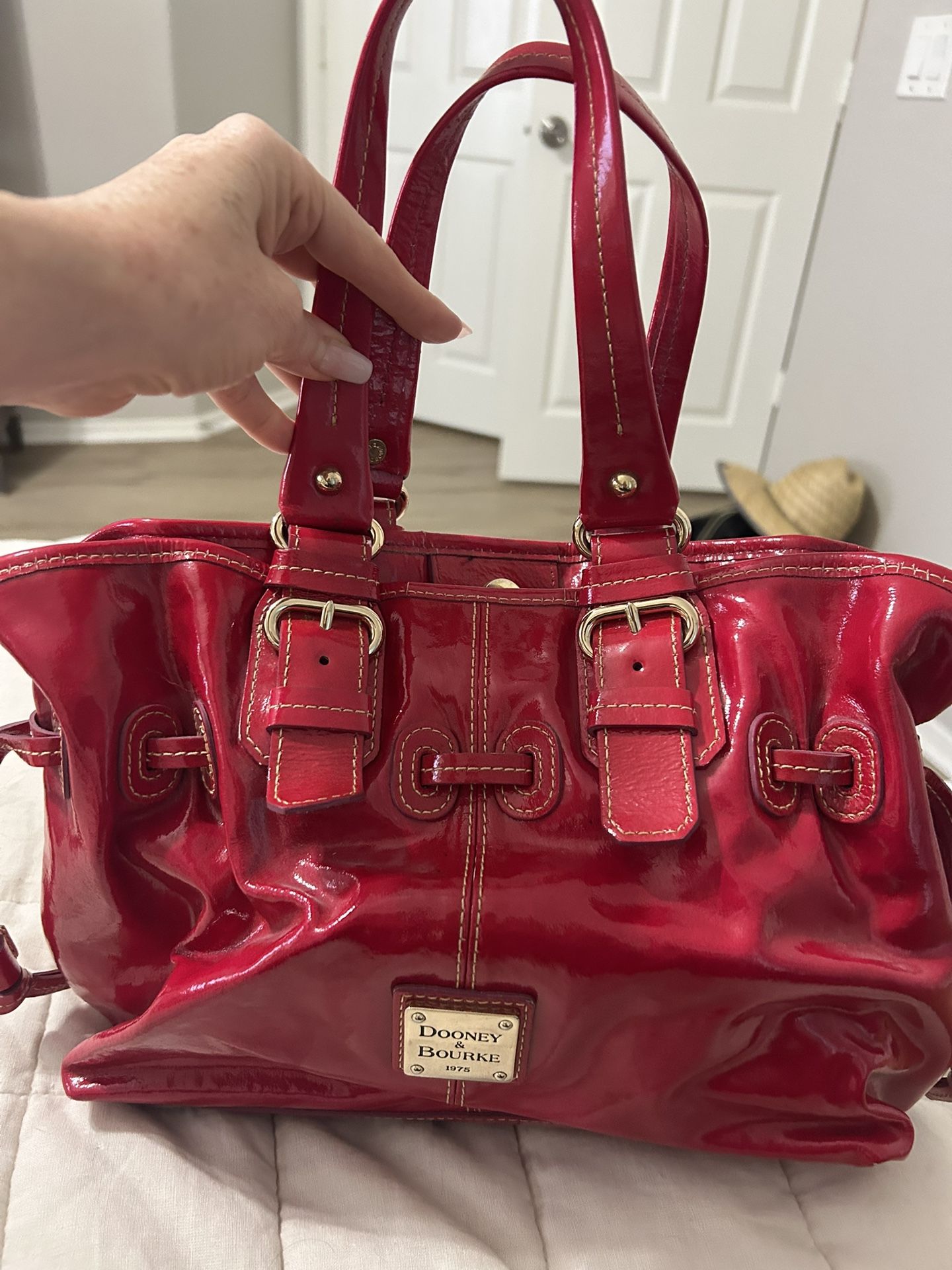 Dooney And Bourke Bag