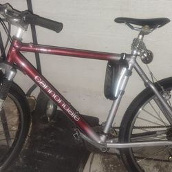 CANNONDALE E400 MOUNTAIN BIKE