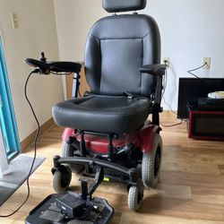 Electric Wheelchair Shoprider
