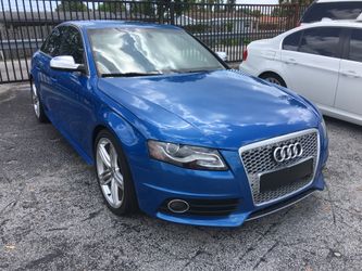 AUDI S4 AWD NAVI 2010/EXCELLENT CONDITION