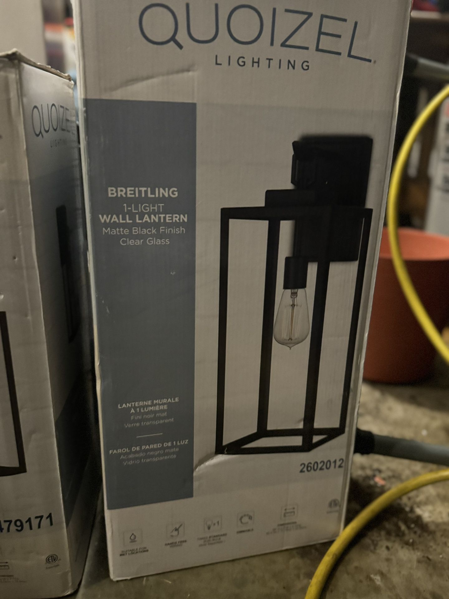 Quoizel Breitling 1-Light Matte Black Incandescent Outdoor Wall Light