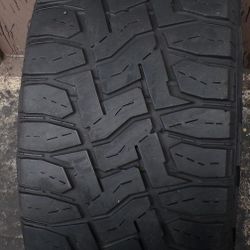 1- Toyo R/T LT 305-55-20 