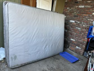 Queen Bed