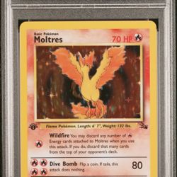 Pokémon TCG Moltres Fossil #12 1st Edition Holo - PSA 8