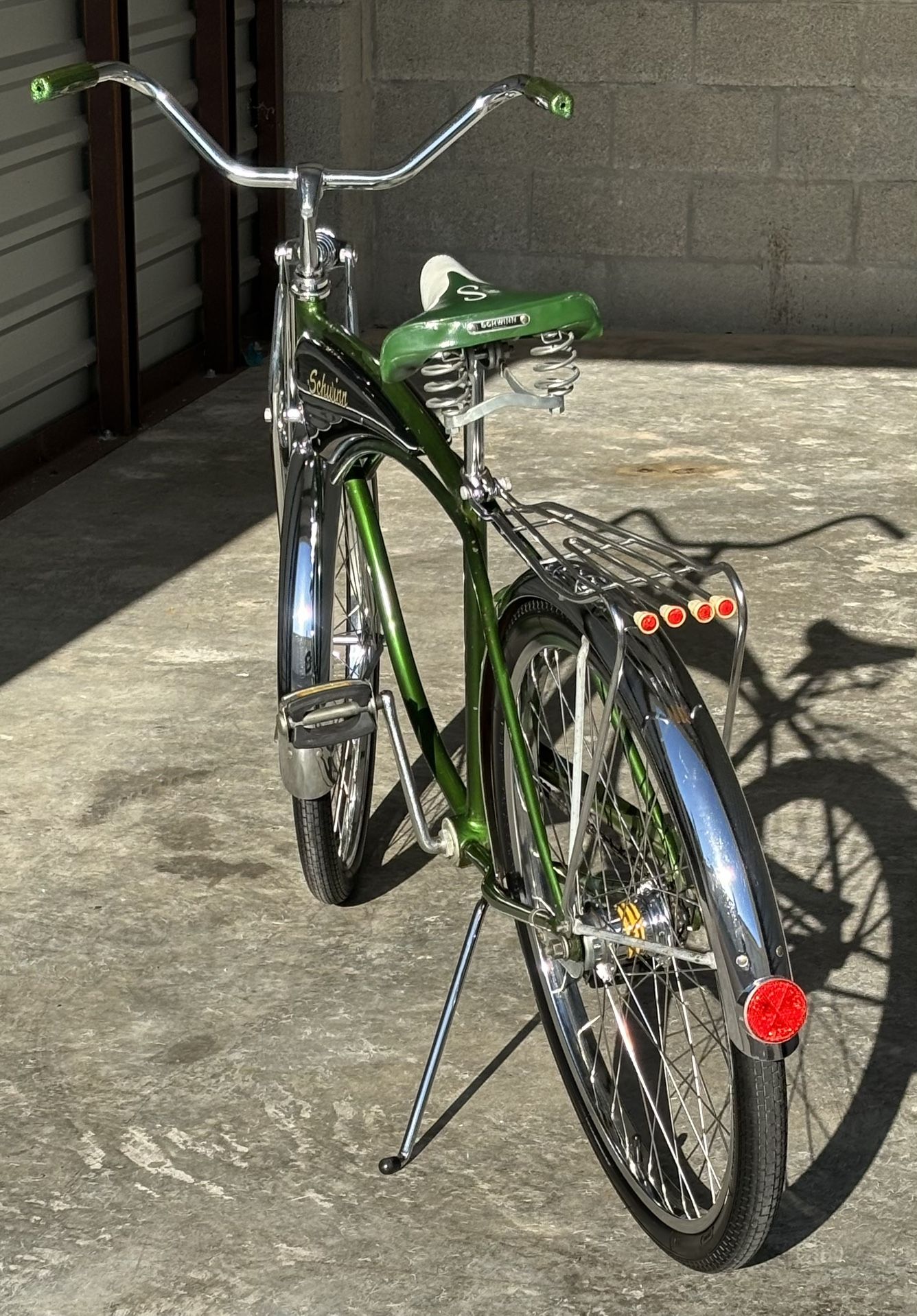 vintage schwinn tank bicycle Vintage Schwinn May 1972 Campus, Green,Phantom Tank,Bendix 2 Speed Yellow  Kickback,4 Jewel Rack. for Sale in Lake Worth, FL