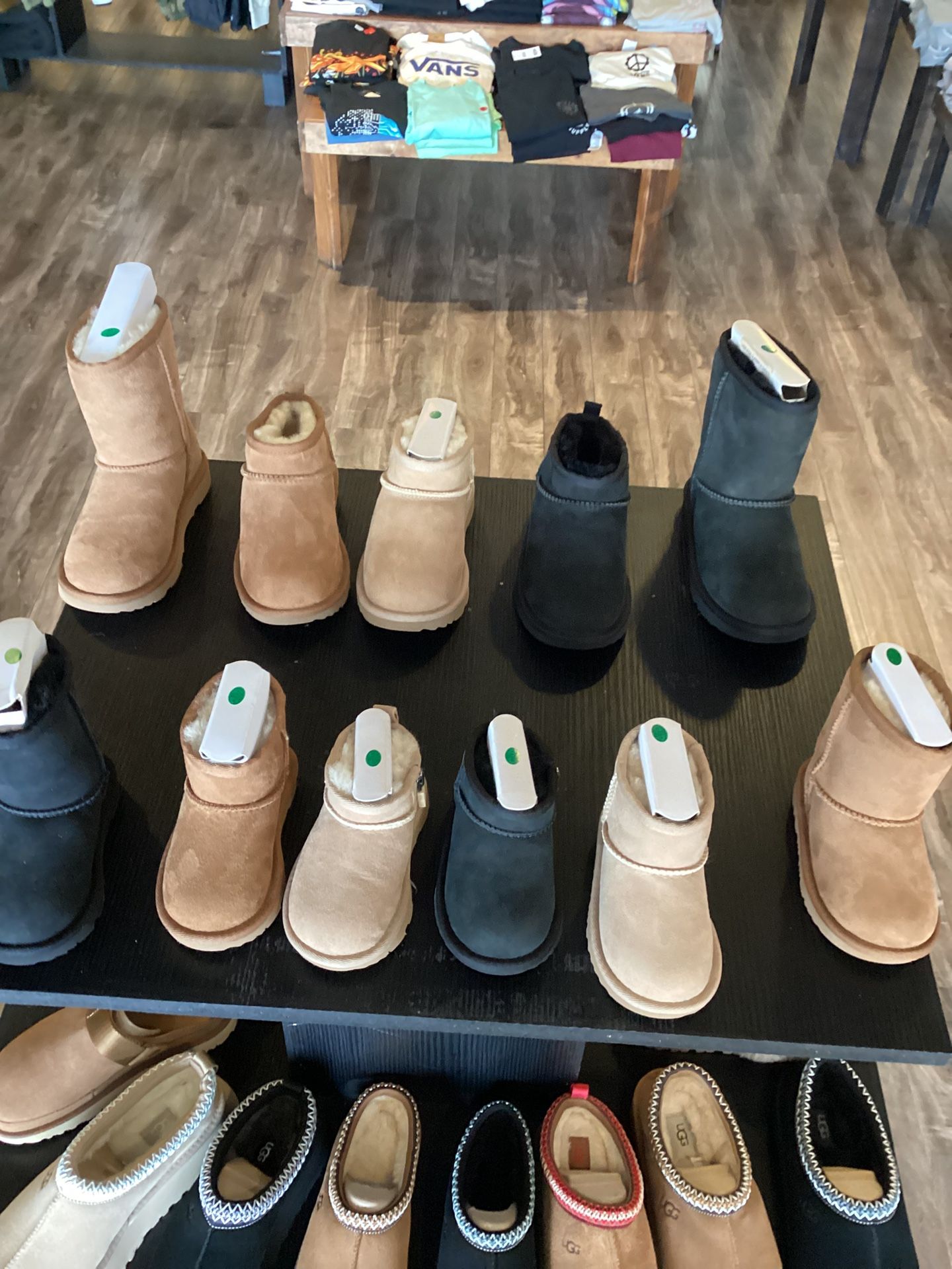 Uggs All Style All Sizes Store Closing Everything Must Go 50-70% Off