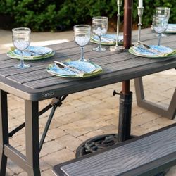 Picnic Table 