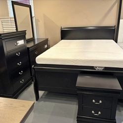 GORGEOUS, STURDY Bedroom Set at an AMAZING PRICE!