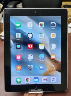 iPad Gen 4 with Extras