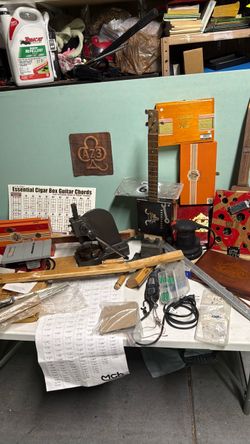 Guitar Work Shop 3 String Cigar Boxes