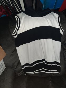 Sleeveless shirt size 14/16