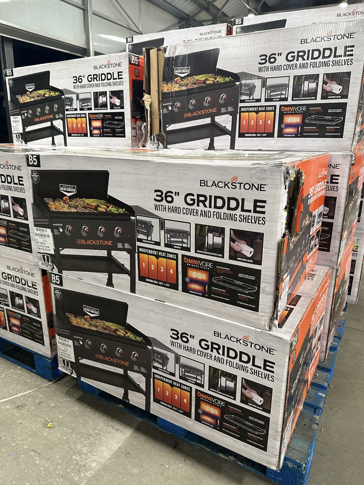 Blackstone Original 4-Burner 36" Propane Omnivore Griddle with Hard Cover